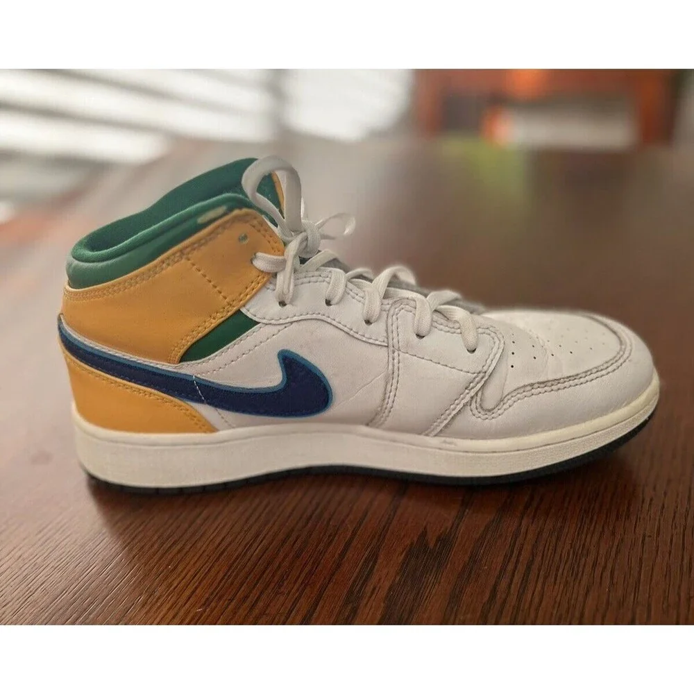 Nike introducing air